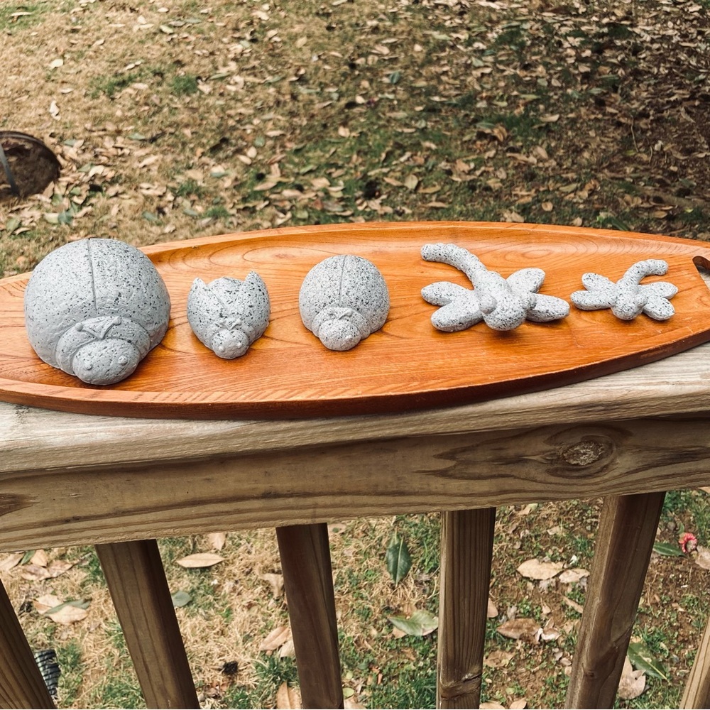 Garden Ladybugs and Dragonflies Indoor or Outdoor Resin Decor by Hearth Song - Picture 3 of 14